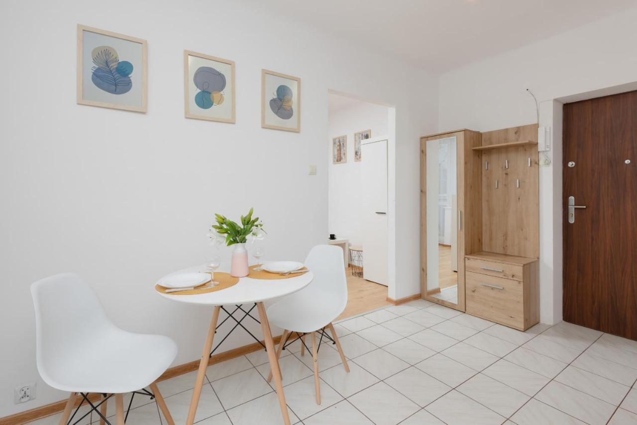 Warsaw Airport Studio Astronautow With Balcony By Renters Apartment Exterior photo